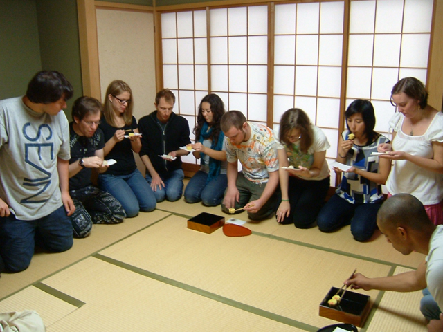 KCP students experiencing the tea ceremony