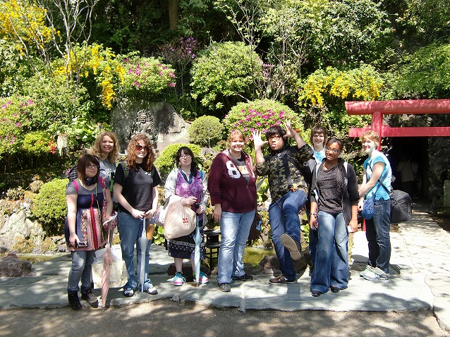 KCP students during a culture trip in Kamakura