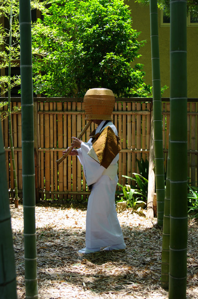 Komusō monk